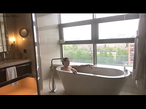 ❤️ En fantastisk babe som lidenskapelig rykker av seg fitta på badet ☑ Hard porno ved no.onlyhdporn.ru ❤